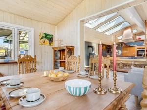 Holiday Home Eljena - 550m from the sea by Interhome