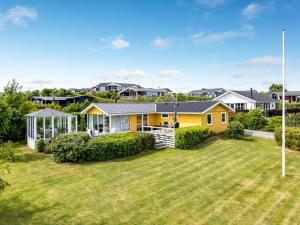 Holiday Home Marret - 275m from the sea by Interhome