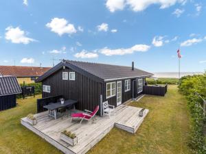 Holiday Home Withger - 20m from the sea by Interhome