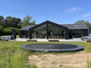 Holiday Home Tove - 350m from the sea by Interhome