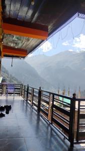 Iris cafe and cozy stay