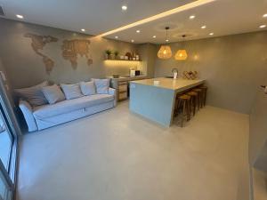 Precioso apartamento de playa con jardín privado