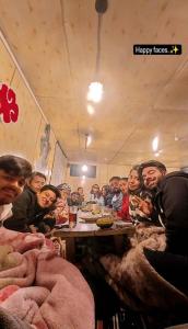 Iris cafe and cozy stay
