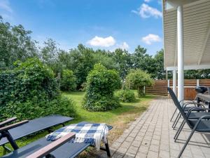 Holiday Home Mika - 800m from the sea by Interhome