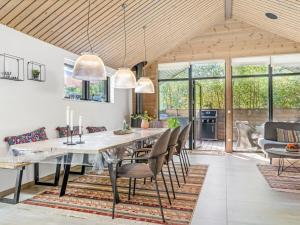 Holiday Home Arbnora - from the sea by Interhome