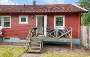 Beautiful Apartment In Pauliström