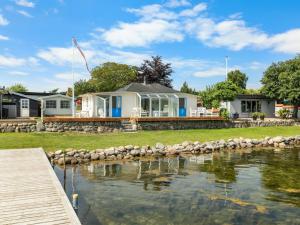 Holiday Home Jorek - 10m to the fjord by Interhome