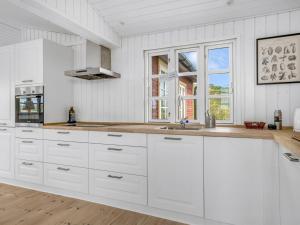 Holiday Home Thine - 250m from the sea by Interhome