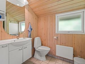 Holiday Home Leeve - 1-3km from the sea by Interhome