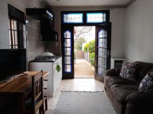 Charming Studio Oasis close to Life Bedford Gardens Hospital