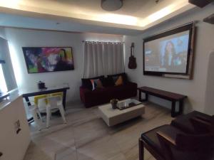 L1 Twin Bed Staycation in BGC