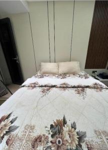 Aldrich axelle pollux