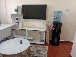 Modern 1-Bedroom Apartment in Garden Estate