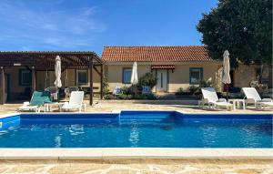 Gorgeous Home In Benkovac