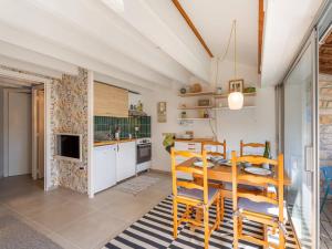 Carnac - Duplex 3 pièces proche plage, balcon et garage - FR-1-477-266