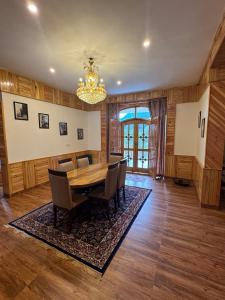 The Highgrove House, Manali