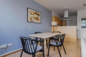 Clerkenwell 2br nr stations bars restaurants LON-418