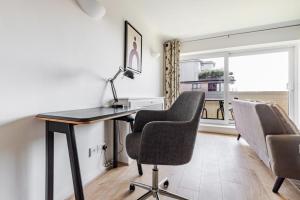 Blueground Bayswater balcony wd nr parks LON-642