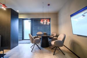 Jacuzzi Cinema Wabi Sabi 3