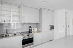 Blueground Canary Wharf open plan nr Wharf LON-164