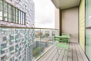 Blueground Isle of Dogs sauna nr Thames LON-669