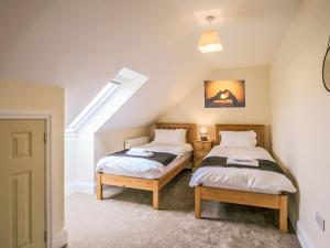 2 Dawson Court - Uk33411