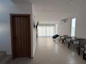 Pacific House - descanso cerca del mar, Manta