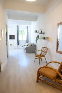 Bright apartment near the port