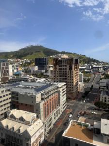 Modern & Sunlit 1-Bed Apartment at The Pullman