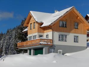 Landhaus Knödl-Alm - 3hvězdičkové hotely ve městě Bad Mitterndorf