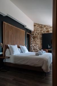 Pou by Seaward Suites