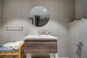 Mercury 317 - 2x Pool Cards Access & Shopping Mall