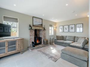 Meadow View - Uk49066