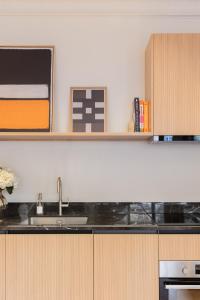 La Suite - Voltaire I - 1 bedroom with AC