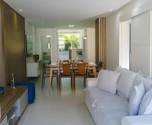 Vista-Mar - 3 suítes com Ar Condicionado e Quarto Casal com Ar condicionado - 100m da Praia