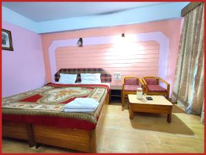 Hotel R - Radha - Continental -Mall Road Nainital - Near Naini Lake with Restaurant - Wifi - with Excellent Hospitality - A Luxury Room With Newly Decorated and Renovated Room- Book Now