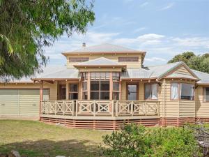Mooring B on the shoreline