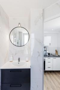 Le Nido - stationnement privé gratuit