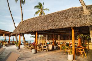 Dhow Beach Boutique Hotel