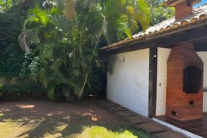 Fabulosa Casa em Cond. próximo a Rua das Pedras