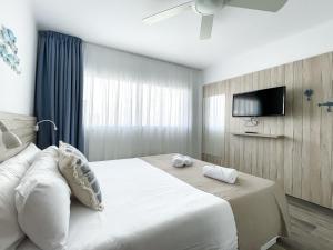 Poolside Paradise by Best Holidays Fuerteventura