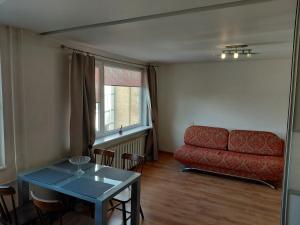 Two-Bedroom Flat Close to Downtown