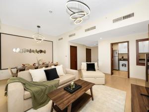 Jumeirah Beachfront with Ain View and Sea View 2BR