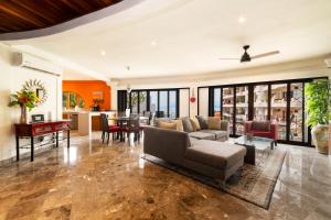 Casa Carmen Zona Romantica, 2BD, 3 bath condo