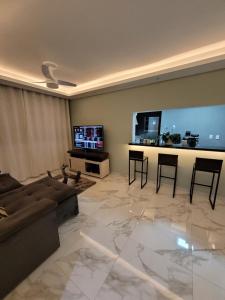 Apto Inteiro Leblon Recém Reformado