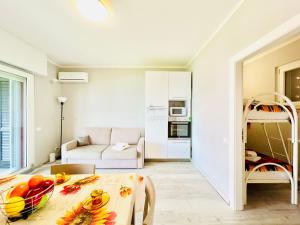 Poseidone Apartment - Terrazza vista lago