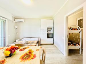 Poseidone Apartment - Terrazza vista lago