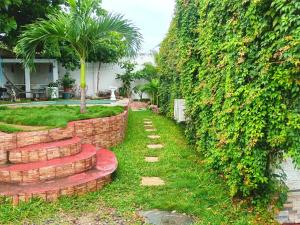 White House 1km Pradera