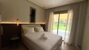 Stylish Prestigia Golf Apartment