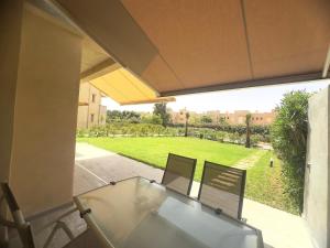 Stylish Prestigia Golf Apartment